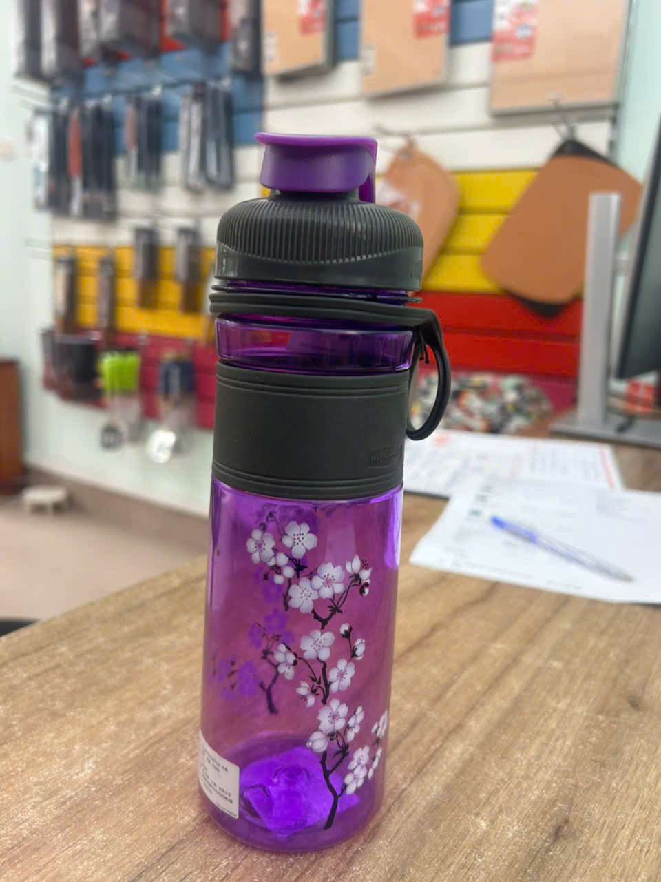 Chai nước nhựa Rubbermaid