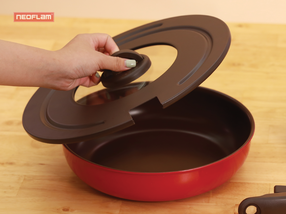 vung chảo vuông 24cm