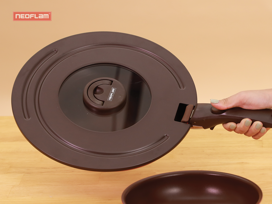 vung chảo vuông 24cm