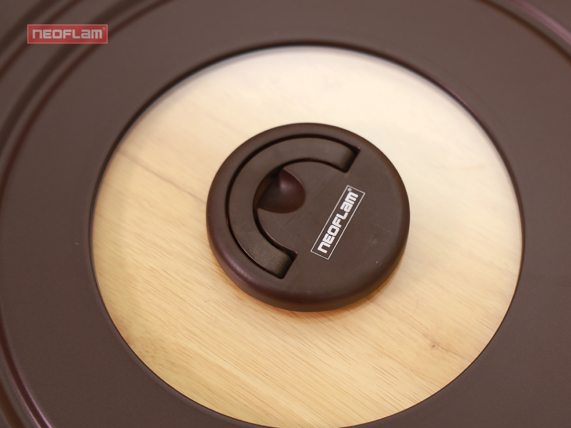 vung chảo vuông 24cm