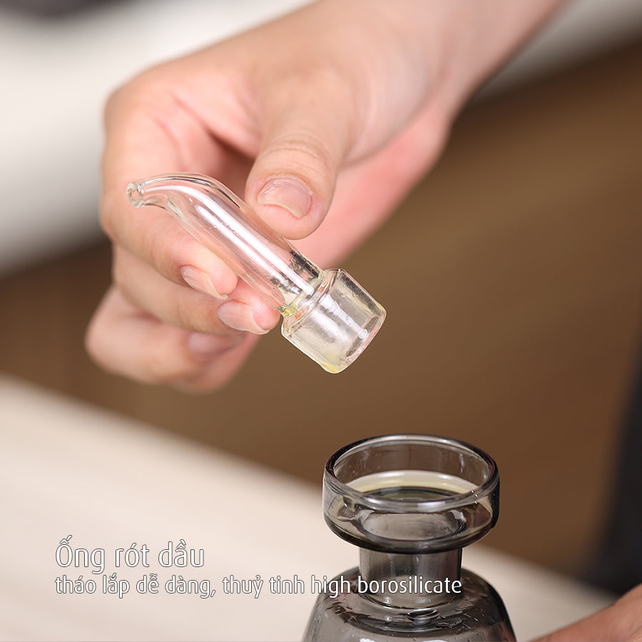 Bình thuỷ tinh rót dầu LOT